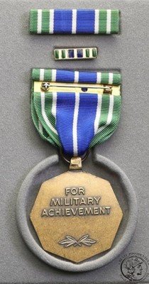 USA medal za osiągnięcia w służbie - etui