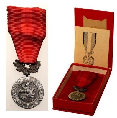 Czechosł. medal za obronę władzy ludowej SREBRO
