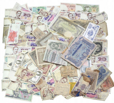 Europa zestaw banknotów ponad 120 sztuk