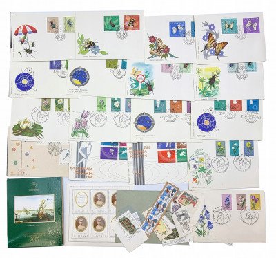 Duży zestaw znaczków – kilkaset egzemplarzy