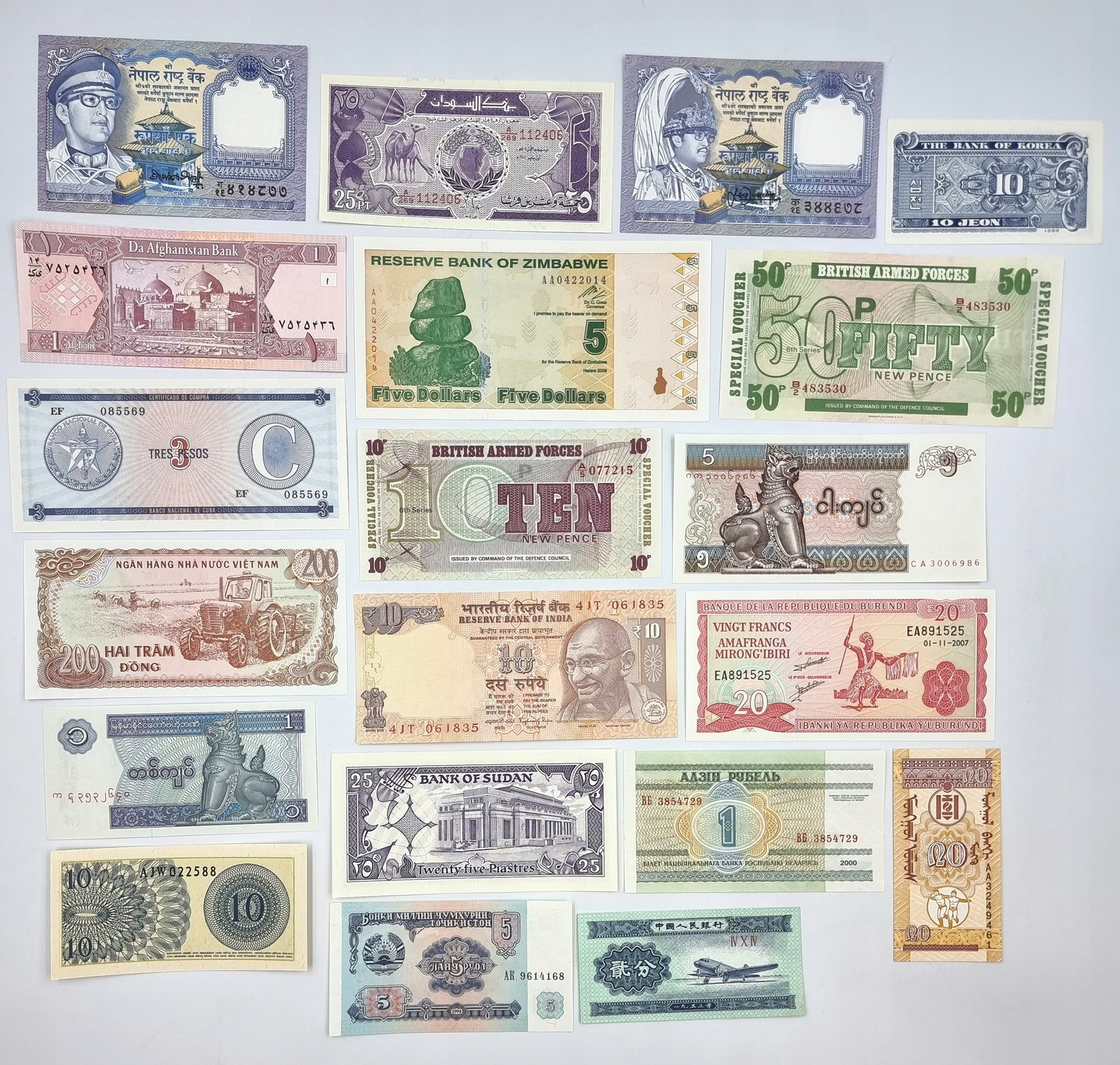 Banknoty Świat - Zestaw 20 sztuk UNC
