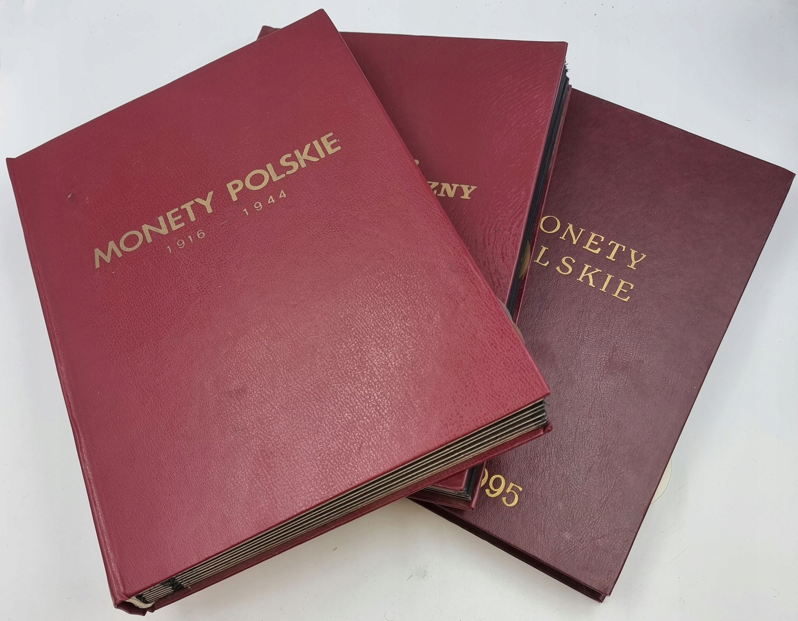 Rozmieniono 50 Zł Na Monety Jednozłotowe Dwuzłotowe I Pięciozłotowe Zestaw 3 klasery na monety | archiwum.niemczyk.pl