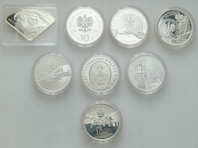 III RP. 10 złotych 2005, zestaw 8 sztuk - RÓŻNE