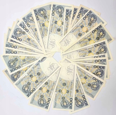 PRL. Banknoty 1.000 złotych 1982 – 31 sztuk