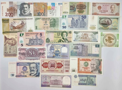 Świat. Zestaw banknotów RÓŻNE – 21 sztuk