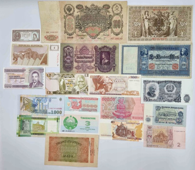 Świat. Zestaw banknotów RÓŻNE – 19 sztuk