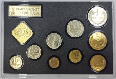 Rosja zestaw rocznikowy 1980 r oryginalny blister 9 monet + żeton
