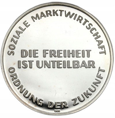 Niemcy. Medal Ludwig Erhard – SREBRO