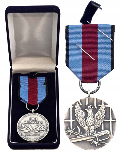 III RP. Medal Pro Memoria