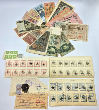 Świat. Zestaw, banknotów, znaczków i dokumentów – 20 szt