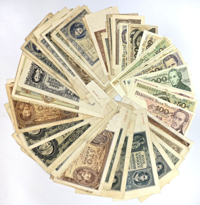 Polska, zestaw banknotów, 70 sztuk