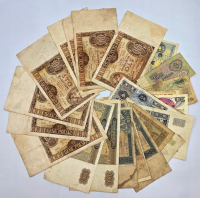 Polska, Rosja, Francja. Zestaw banknotów – 34 szt