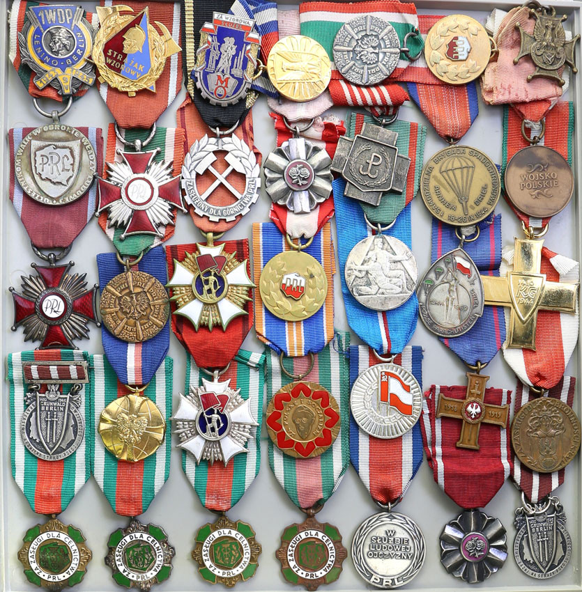 Polska. Medale i odznaczenia - zestaw 35 sztuk