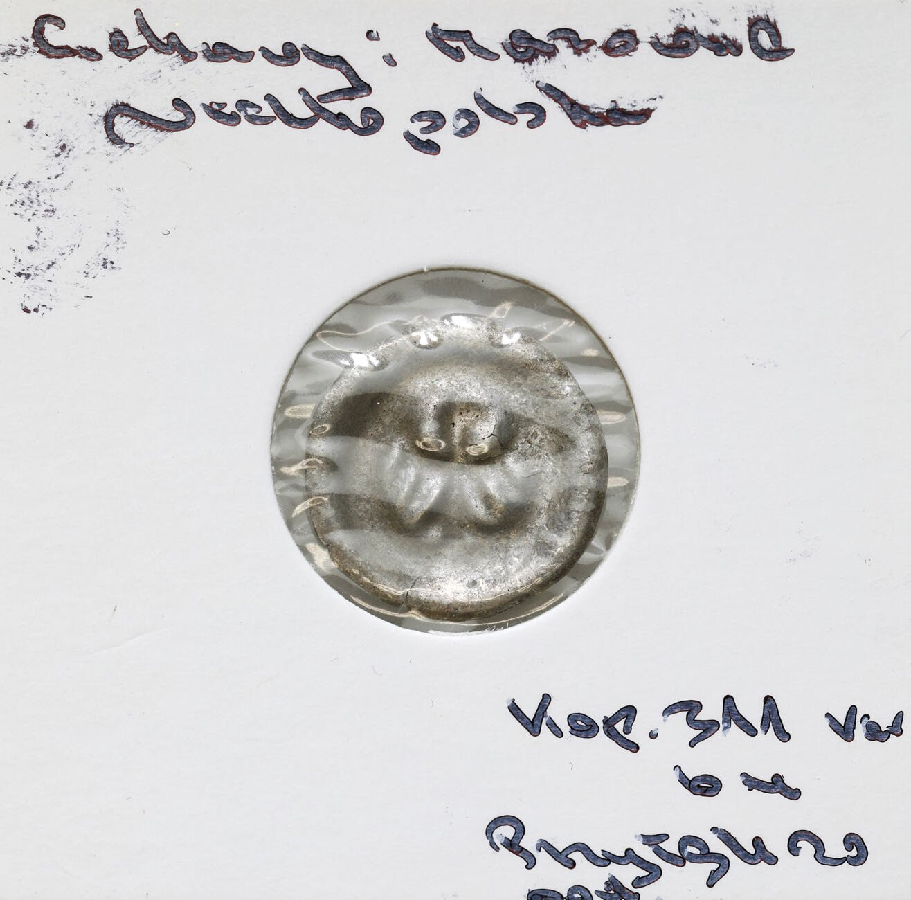 Brakteat guziczkowy. Mazowsze?, II połowa XIII, Wielkopolska? I ćwierć XIV w. - Orzeł heraldyczny w lewo