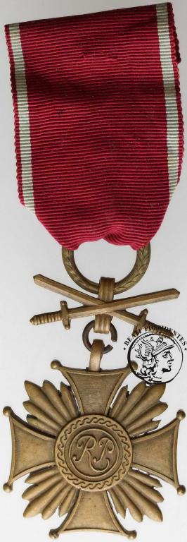 Brązowy Krzyż  Zasługi z Mieczami
