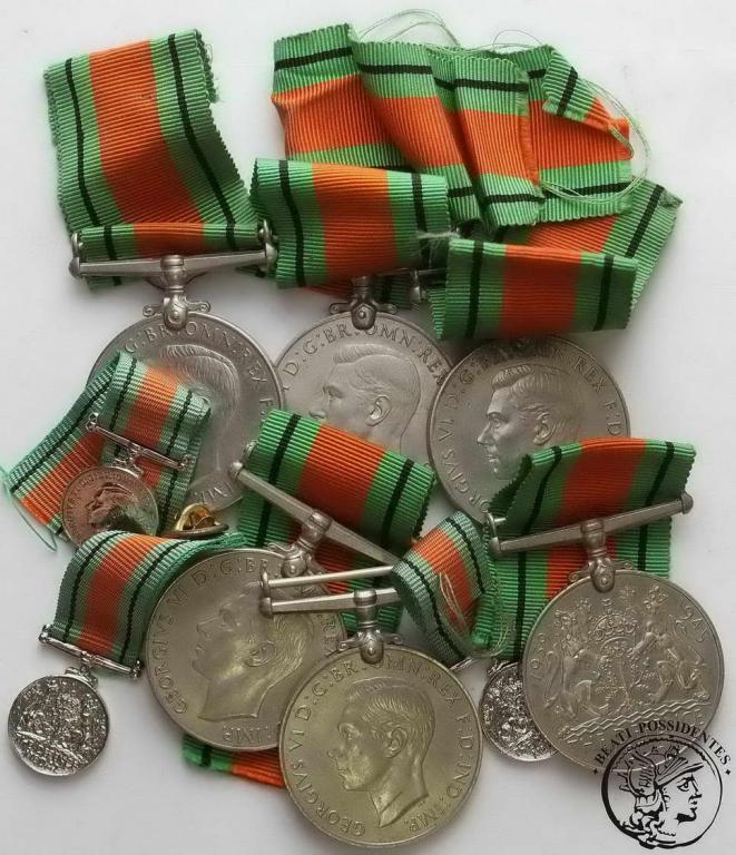 W Brytania  The Defence Medal oraz miniatury 9 szt