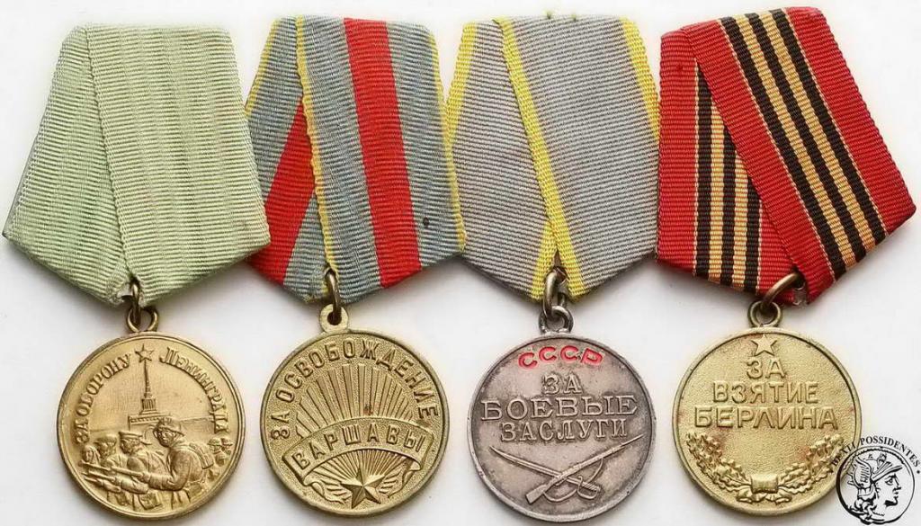ZSRR zestaw 4 sztuk odznaczeń