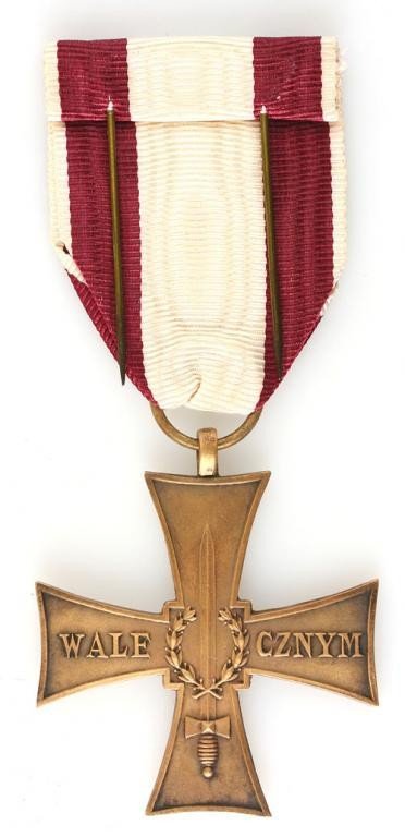 Krzyż Walecznych Arthus Bertrand nadanie wojenne